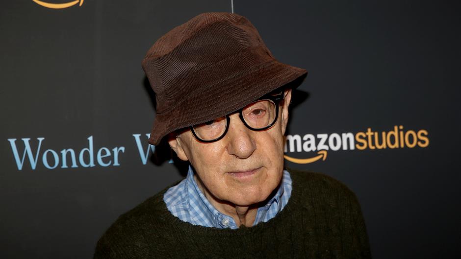 2018-01-18T163925Z_551962054_RC12B5E22CA0_RTRMADP_3_PEOPLE-WOODY-ALLEN