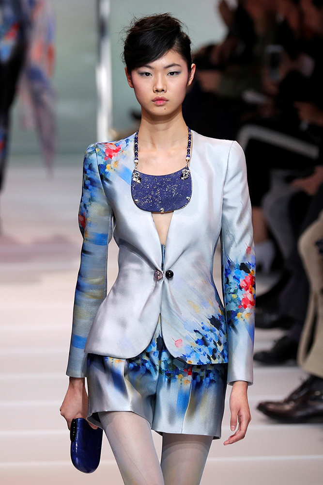 2018-01-23T192852Z_877046924_RC1F60BDF990_RTRMADP_3_FASHION-PARIS-HAUTECOUTURE