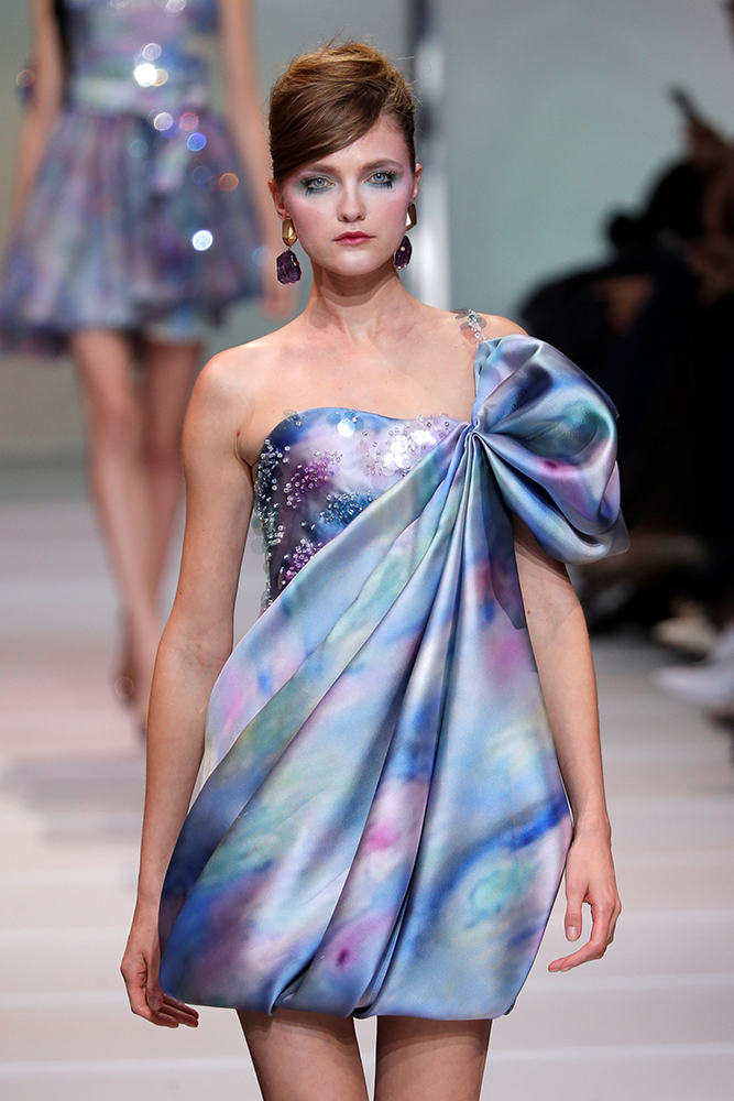 2018-01-23T194056Z_809481120_RC1CA348F7D0_RTRMADP_3_FASHION-PARIS-HAUTECOUTURE