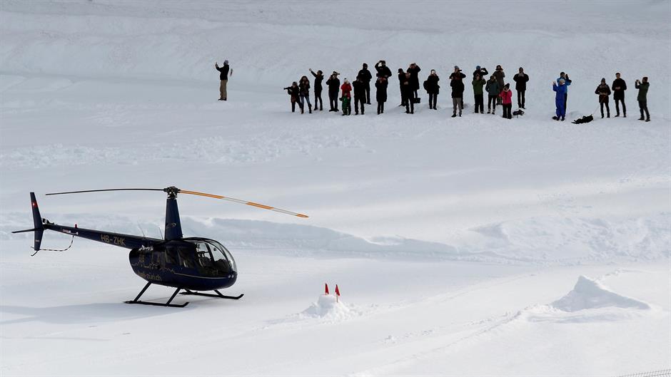 2018-01-25T105846Z_307747330_RC1C5DA10F00_RTRMADP_3_DAVOS-MEETING-TRUMP