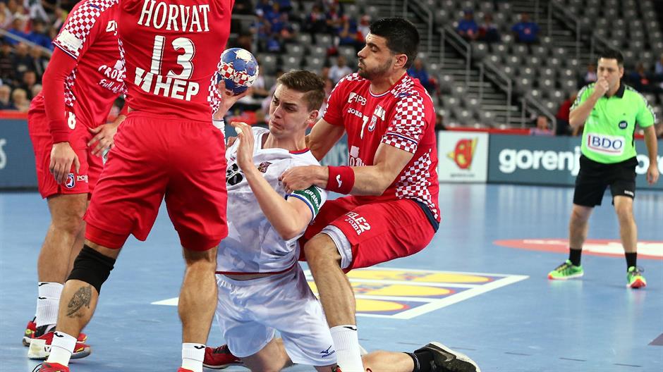2018-01-26T145429Z_1802040271_UP1EE1Q15ESBH_RTRMADP_3_HANDBALL-EUROPE-CRO-CZE