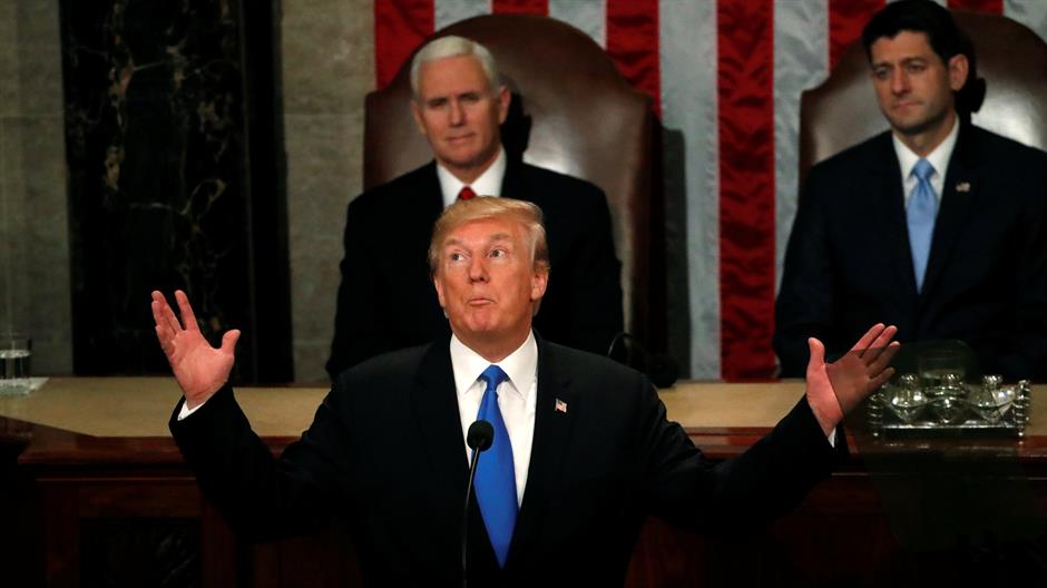 2018-01-31T052436Z_974280625_RC1C52D2F970_RTRMADP_3_USA-TRUMP