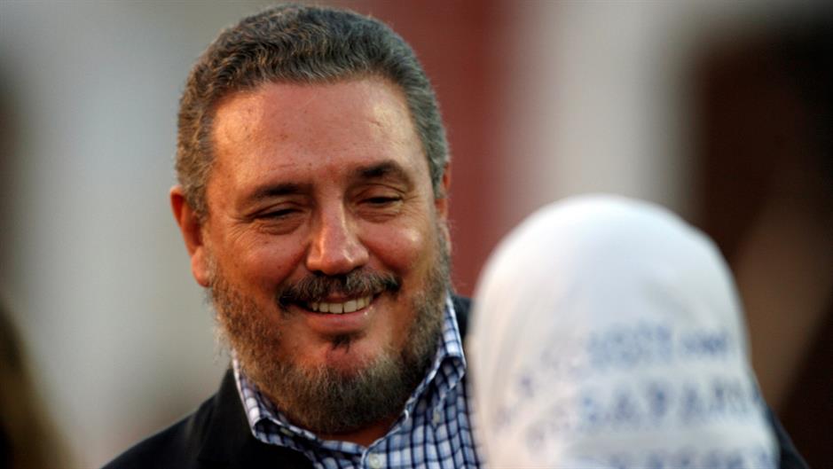 2018-02-02T013217Z_1016928601_RC183CAA9A10_RTRMADP_3_CUBA-CASTRO-SUICIDE