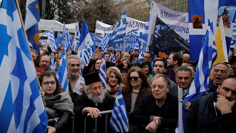 2018-02-04T102215Z_270915811_RC1A184949B0_RTRMADP_3_GREECE-MACEDONIA-PROTESTS