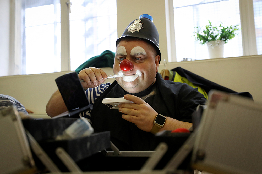 Reuters/Simon Dawson