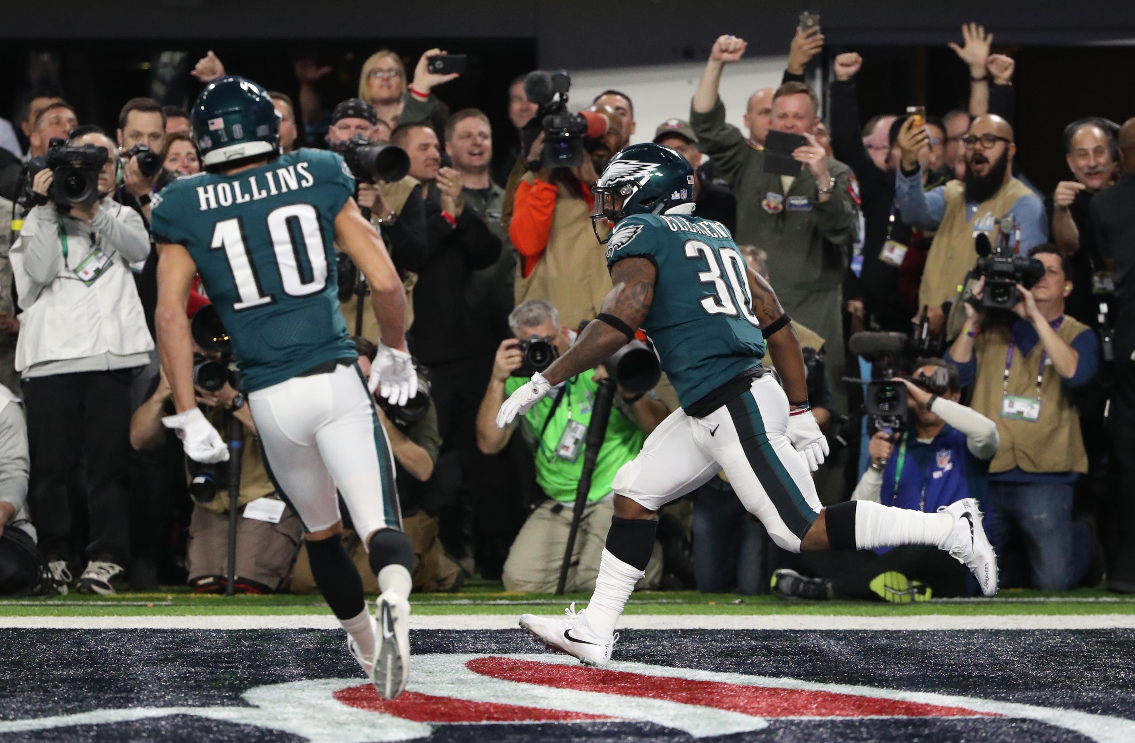 2018-02-05T021243Z_31675794_HP1EE2506564T_RTRMADP_3_FOOTBALL-NFL-SUPERBOWL