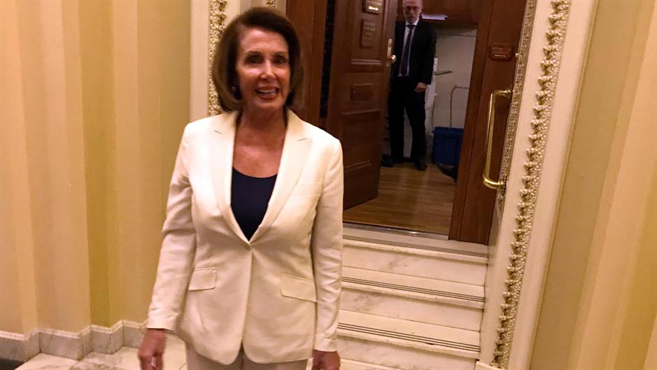 2018-02-08T004604Z_60409873_RC182426BF50_RTRMADP_3_USA-CONGRESS-SHUTDOWN