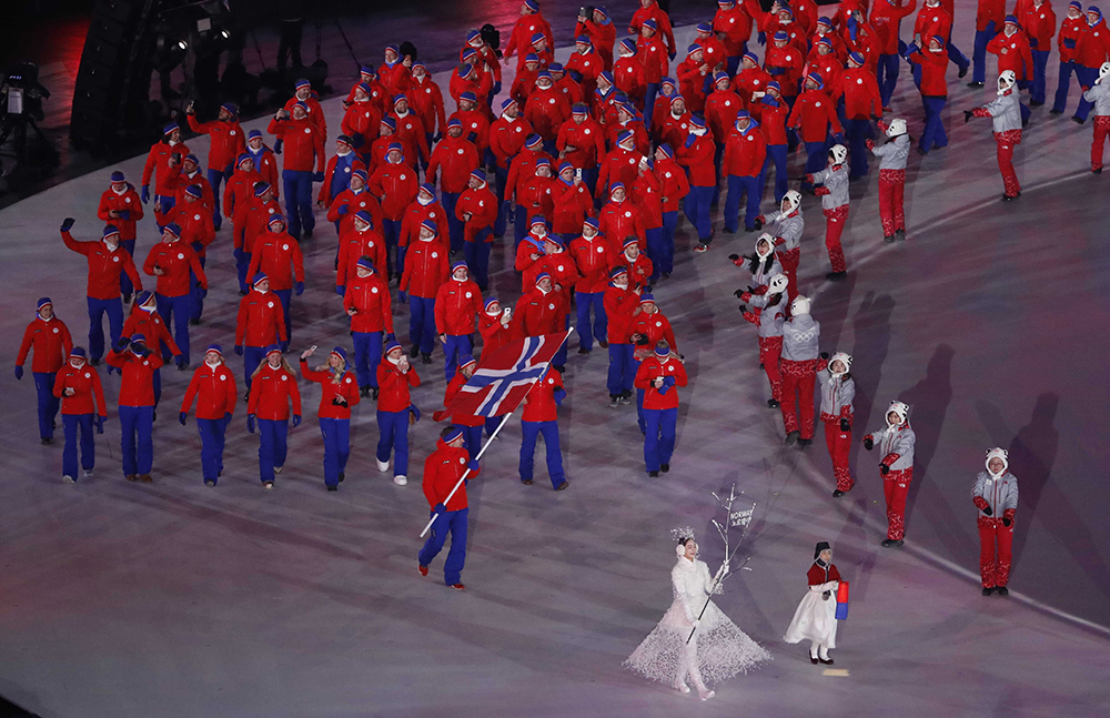 2018-02-09T113653Z_13456581_DEVEE290W9GSO_RTRMADP_3_OLYMPICS-2018-OPENING