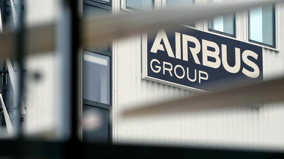 2018-02-15T111703Z_1165819298_RC1701F1F7F0_RTRMADP_3_AIRBUS-RESULTS