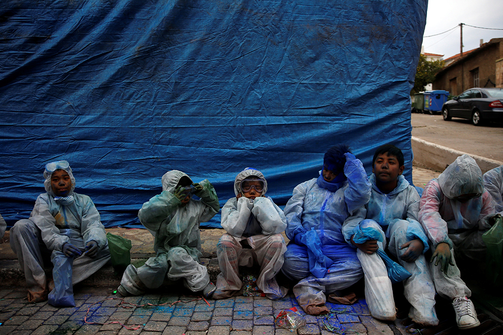 2018-02-19T154810Z_1217751775_RC1987A33C40_RTRMADP_3_GREECE-CARNIVAL-FLOUR-WAR