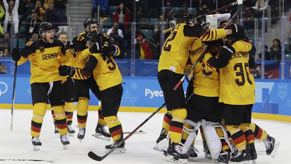 2018-02-23T144940Z_1537950290_HP1EE2N156RGF_RTRMADP_3_OLYMPICS-2018-ICEH-M-CAN-GER