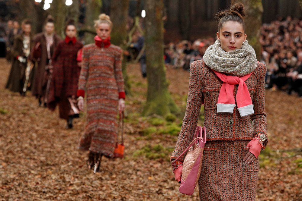 2018-03-06T122733Z_148548166_RC188DC14930_RTRMADP_3_FASHION-PARIS-CHANEL