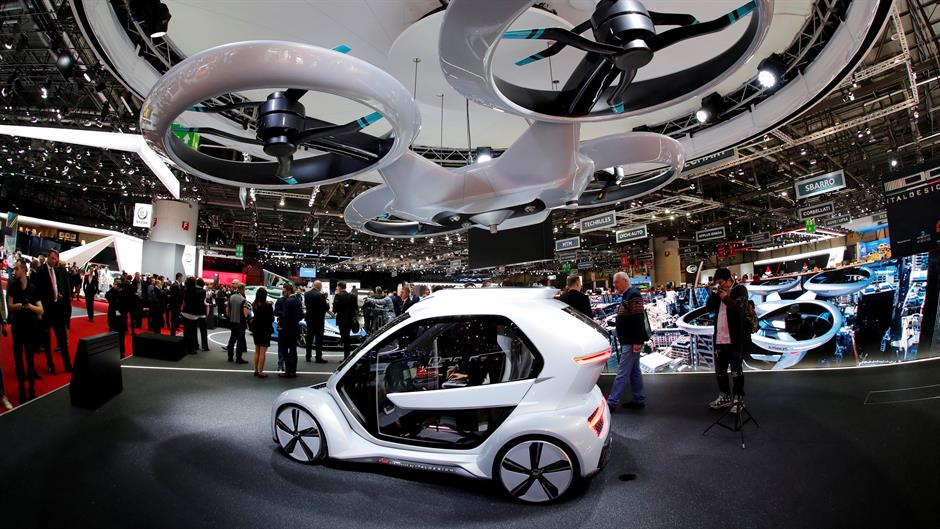 2018-03-06T164006Z_961153982_RC1B847F27A0_RTRMADP_3_AUTOSHOW-GENEVA-PORSCHE-FLYING-TAXIS