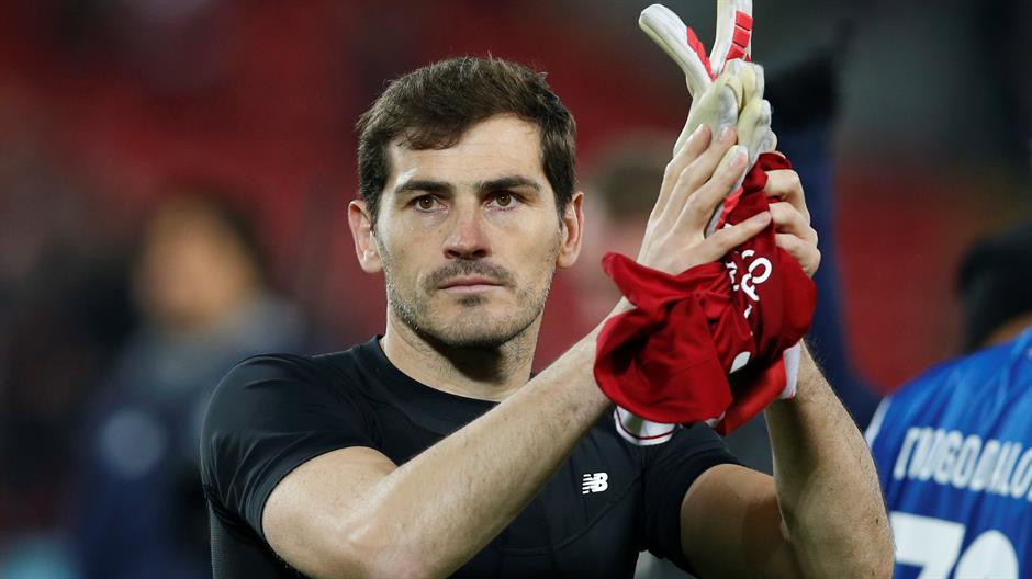 2018-03-06T215545Z_916555383_RC1EB203C650_RTRMADP_3_SOCCER-CHAMPIONS-LIV-POR