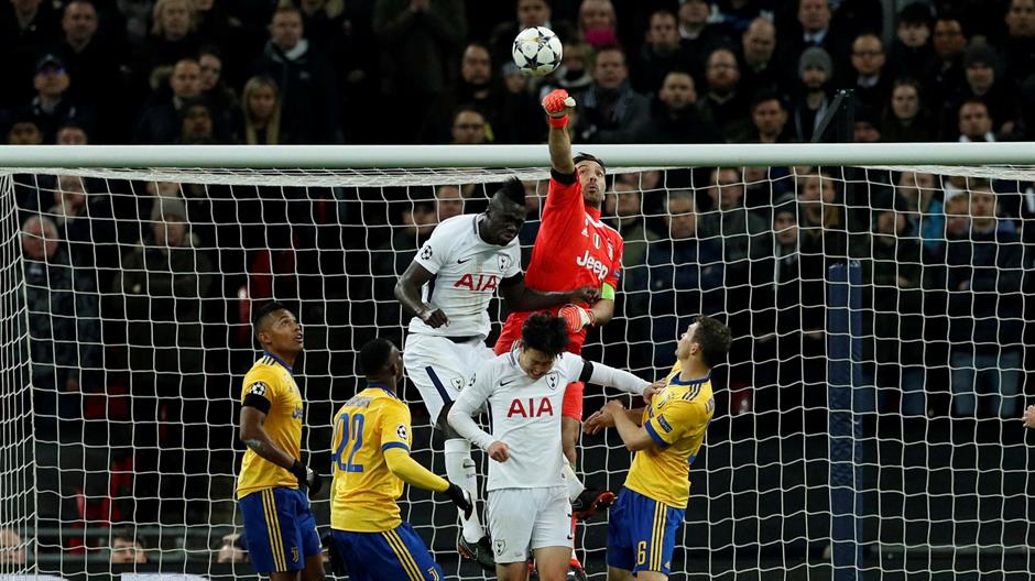 2018-03-07T215510Z_2110290595_RC1A88BF8D20_RTRMADP_3_SOCCER-CHAMPIONS-TOT-JUV