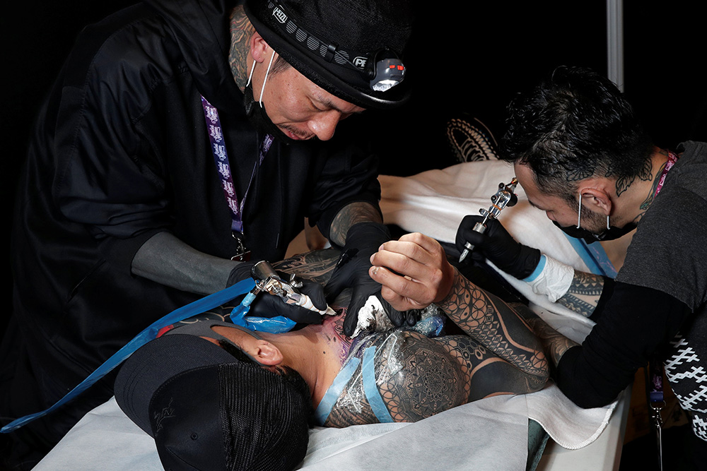 2018-03-09T182744Z_1834881168_RC1E64C9E390_RTRMADP_3_FRANCE-TATTOO