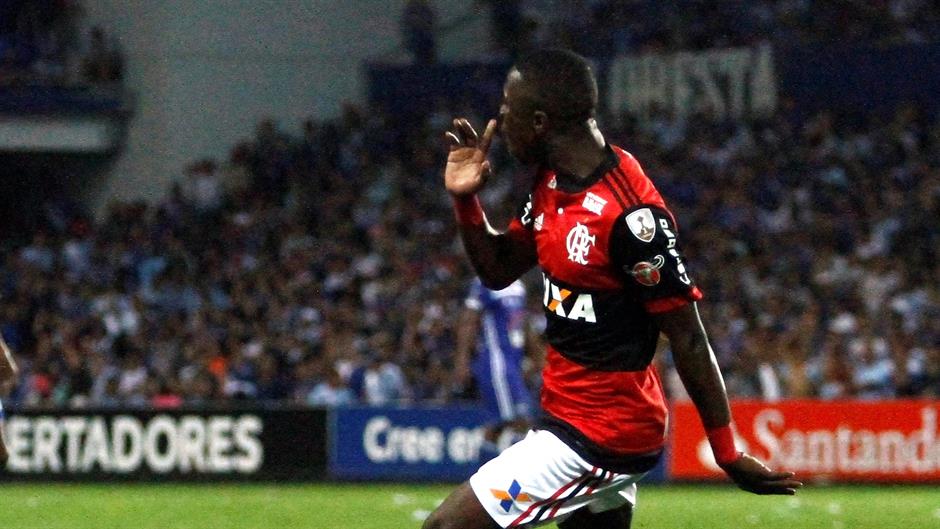 2018-03-15T025930Z_537131810_RC19D3EDFF10_RTRMADP_3_SOCCER-LIBERTADORES