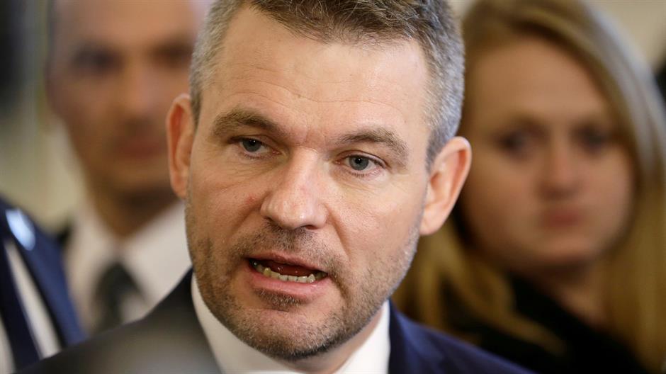 2018-03-15T123428Z_1595490431_RC1415C1B180_RTRMADP_3_SLOVAKIA-CRIME-POLITICS