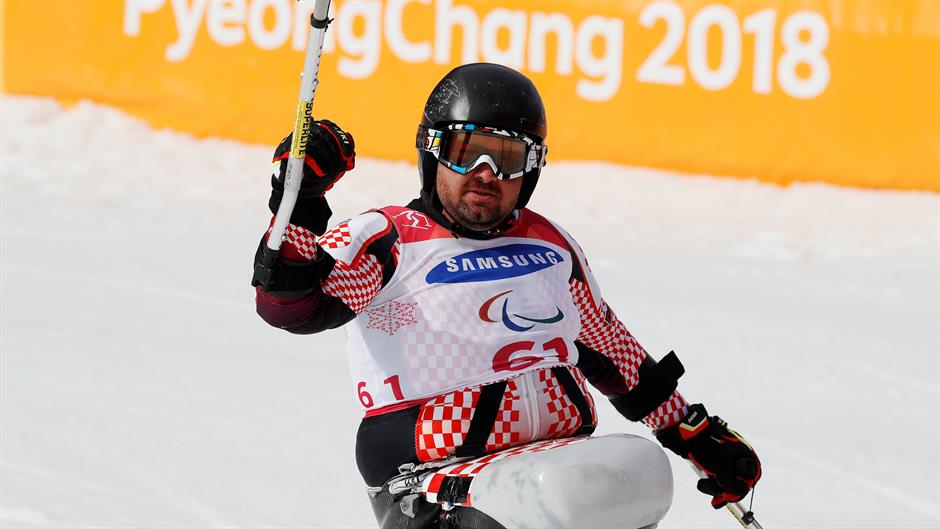 2018-03-17T071126Z_2086052743_RC1FCD959750_RTRMADP_3_PARALYMPICS-2018-ALPS