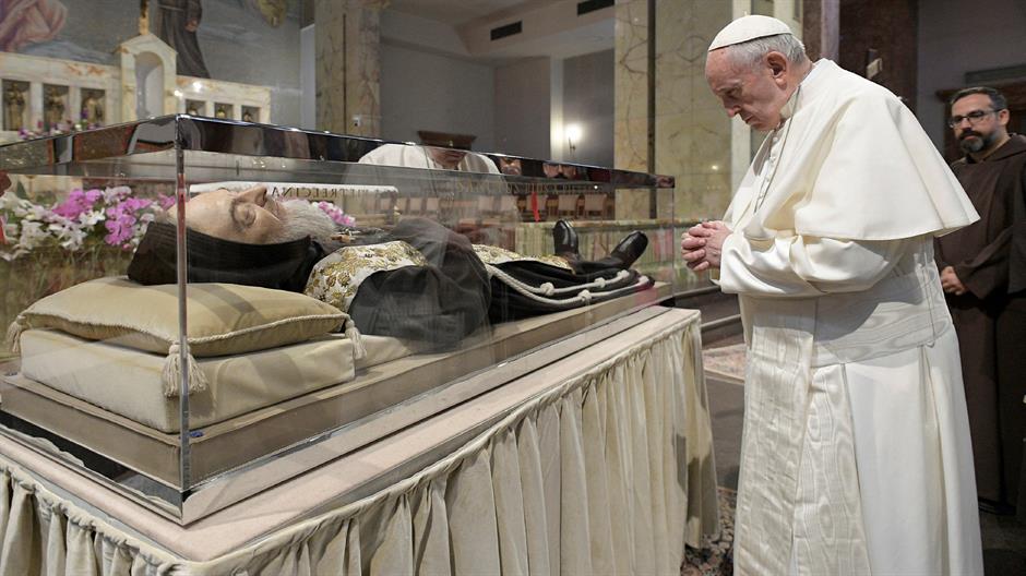 2018-03-17T121215Z_484066198_RC161587AD20_RTRMADP_3_POPE-PADREPIO