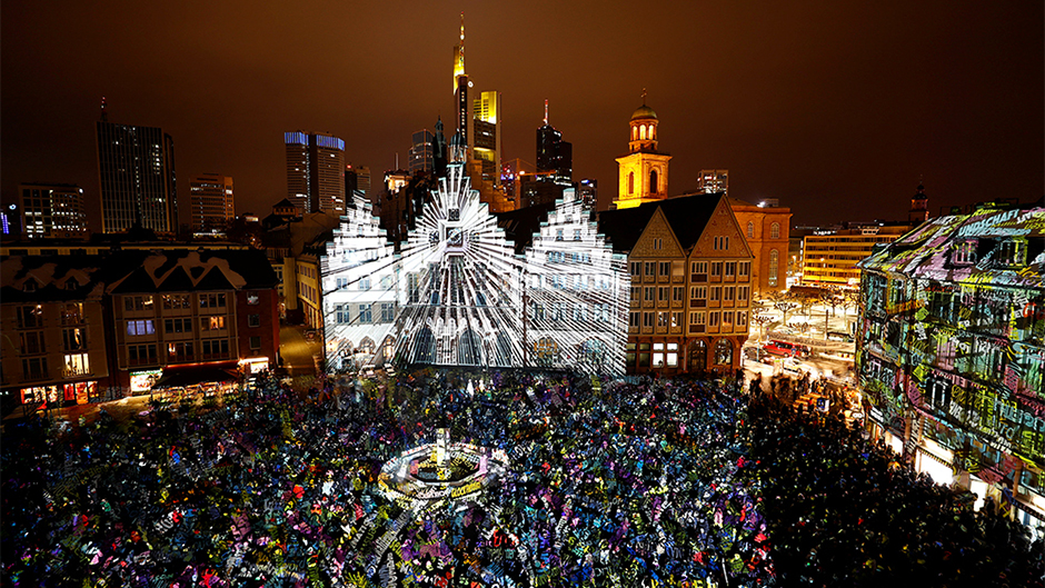 2018-03-18T192925Z_1872802550_RC1F0298D4E0_RTRMADP_3_GERMANY-ART-LUMINALE 11