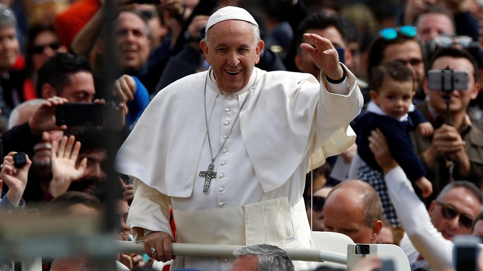 2018-04-01T100950Z_1630424052_RC1924E3E100_RTRMADP_3_RELIGION-EASTER-POPE