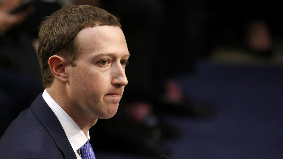 2018-04-10T190833Z_208803090_HP1EE4A1H685P_RTRMADP_3_FACEBOOK-PRIVACY-ZUCKERBERG