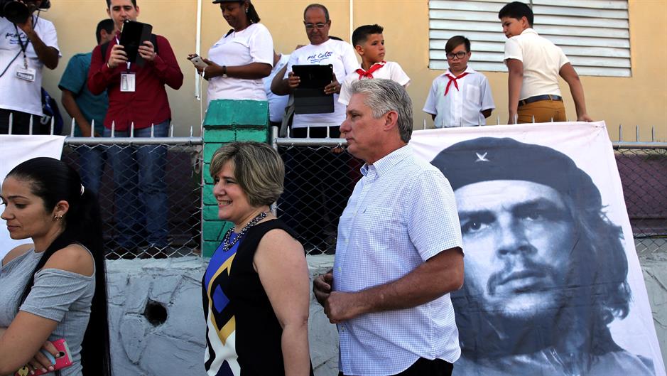 2018-04-18T040659Z_1417536929_RC1DB77E0DC0_RTRMADP_3_CUBA-POLITICS-DIAZCANEL