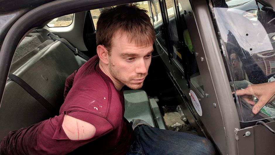 2018-04-23T184828Z_50307102_RC16CD696430_RTRMADP_3_USA-TENNESSEE-SHOOTING-SUSPECT