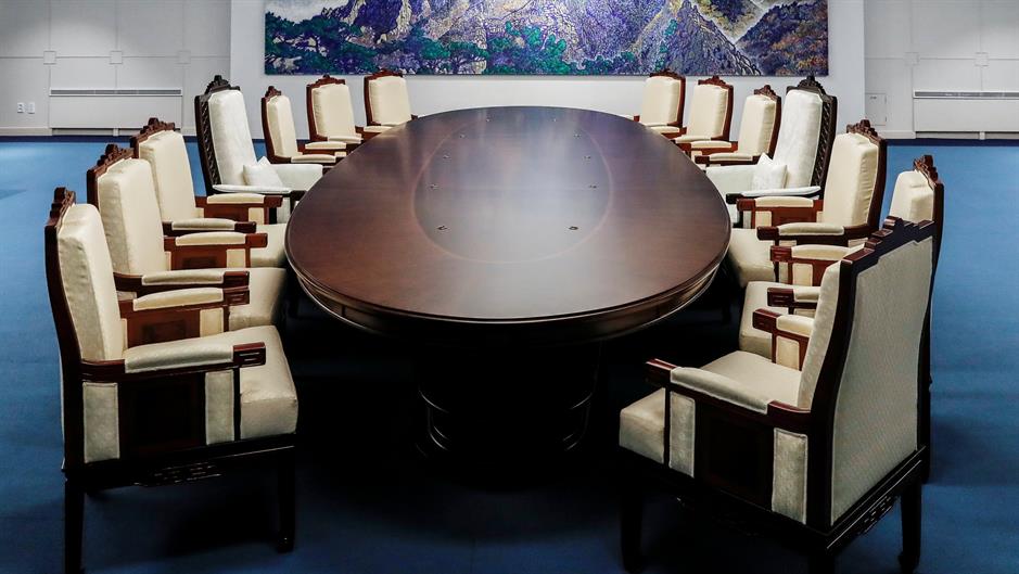 2018-04-25T041231Z_1819076987_RC1A13039F20_RTRMADP_3_NORTHKOREA-SOUTHKOREA