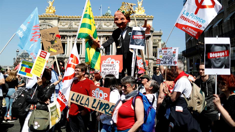 2018-05-05T142140Z_50389356_RC170E23C560_RTRMADP_3_FRANCE-REFORM-MACRON-PROTEST