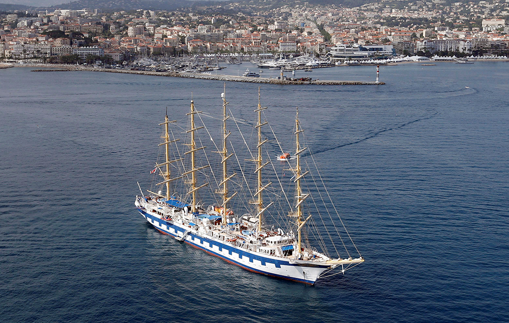 REUTERS/Regis Duvignau