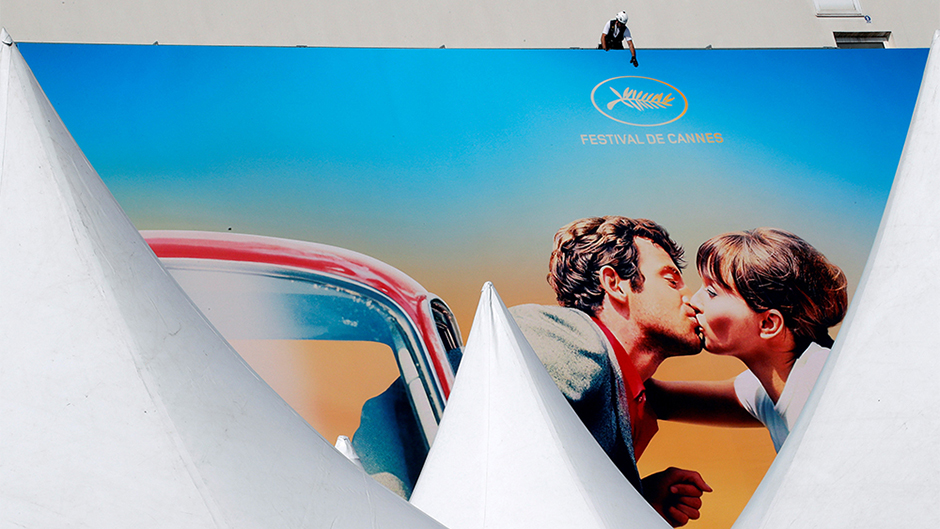 2018-05-06T091719Z_2087942535_RC1B50F92EA0_RTRMADP_3_FILMFESTIVAL-CANNES-POSTER-CARPET 1