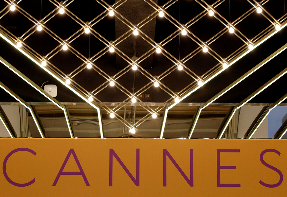 REUTERS/Regis Duvignau