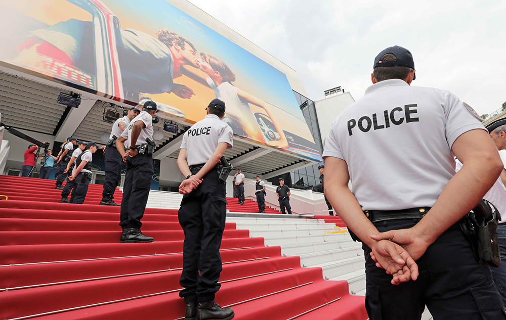 2018-05-07T091323Z_364700543_UP1EE570PMAOY_RTRMADP_3_FILMFESTIVAL-CANNES-SECURITY