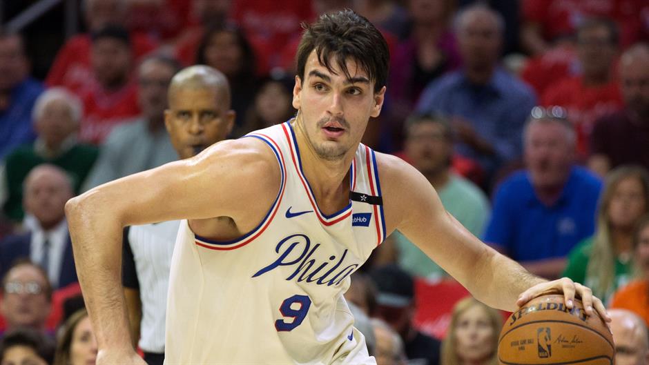 2018-05-08T010343Z_1206925920_NOCID_RTRMADP_3_NBA-PLAYOFFS-BOSTON-CELTICS-AT-PHILADELPHIA-76ERS