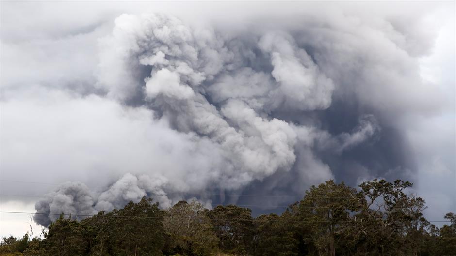 2018-05-16T055430Z_302210693_RC123EB7E0E0_RTRMADP_3_HAWAII-VOLCANO