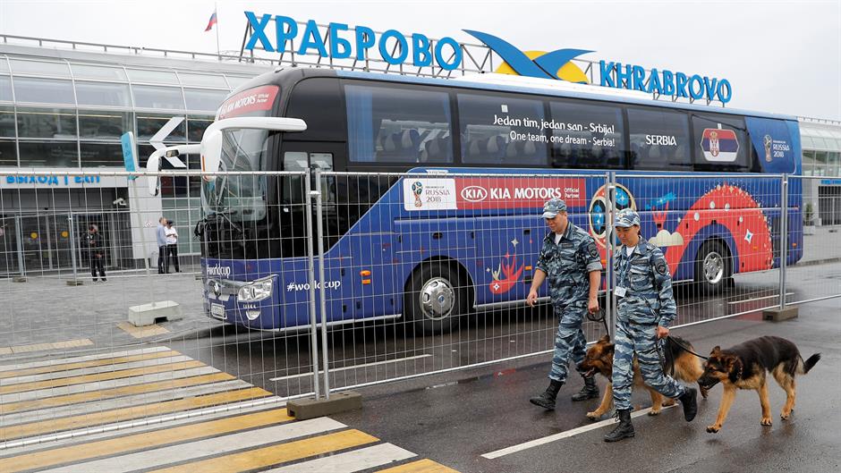 2018-06-11T102921Z_1188905504_RC1588A07F20_RTRMADP_3_SOCCER-WORLDCUP-SRB-ARRIVAL