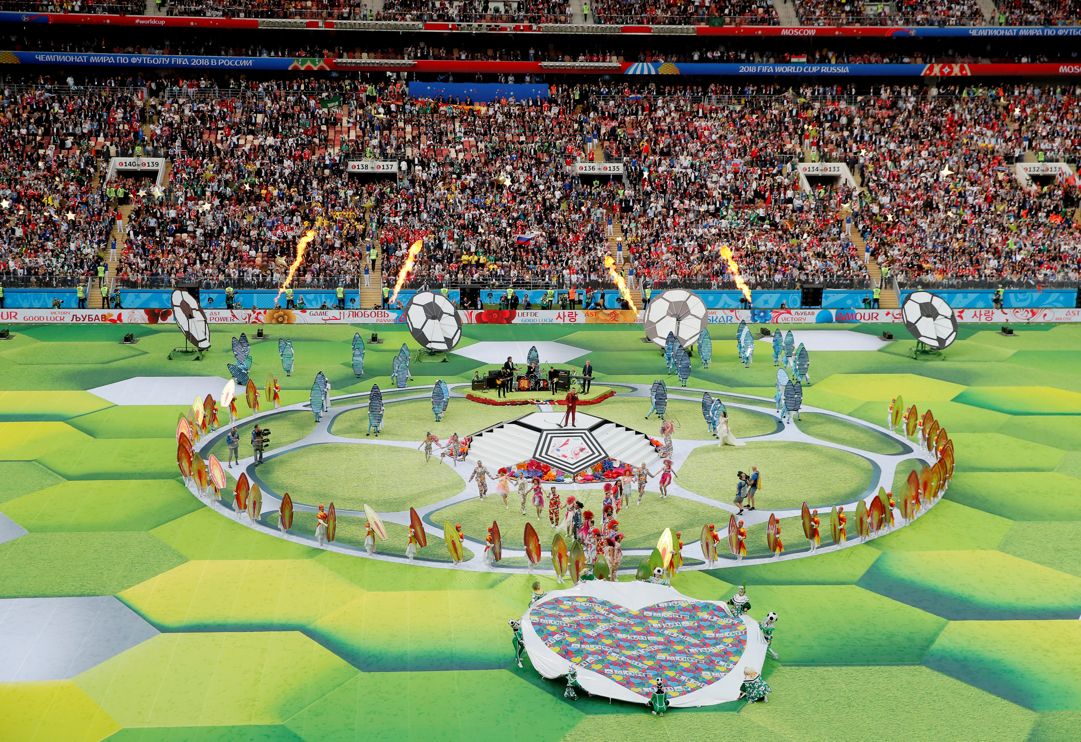 2018-06-14T144030Z_129751502_RC1947D72B70_RTRMADP_3_SOCCER-WORLDCUP-RUS-SAU-OPENING-CEREMONY
