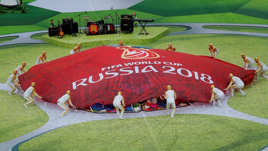 2018-06-14T144759Z_1105221260_RC1AFFDF5C20_RTRMADP_3_SOCCER-WORLDCUP-RUS-SAU-OPENING-CEREMONY