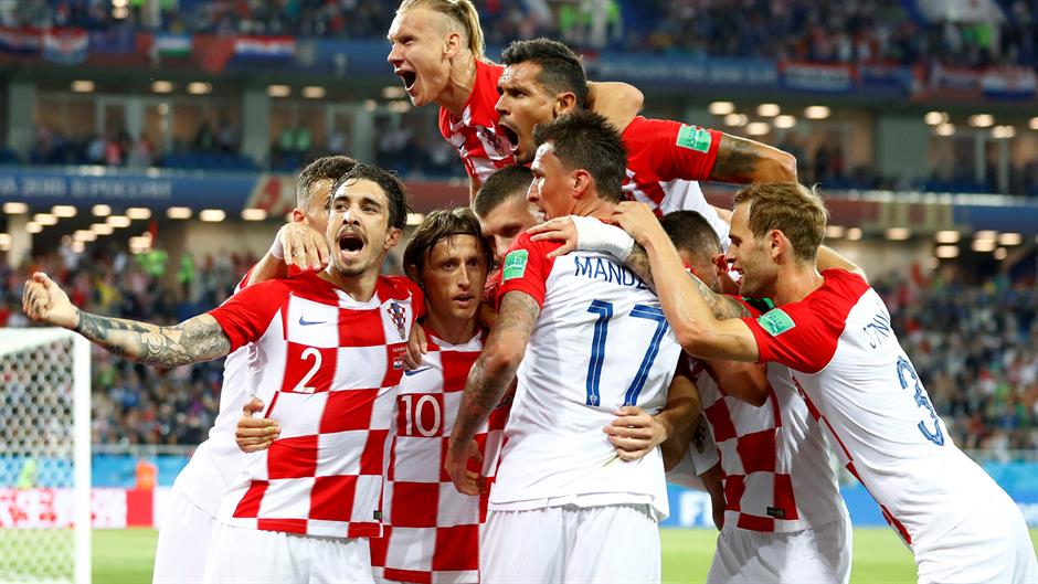 2018-06-16T203440Z_1618626914_RC1D6C2A5C40_RTRMADP_3_SOCCER-WORLDCUP-CRO-NGA