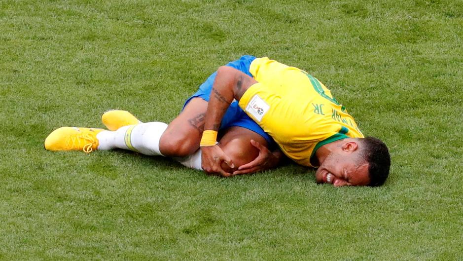 2018-07-02T144425Z_220459004_RC1BBD2E8E40_RTRMADP_3_SOCCER-WORLDCUP-BRA-MEX