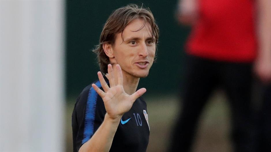 2018-07-06T163334Z_238027591_RC1F55B992D0_RTRMADP_3_SOCCER-WORLDCUP-RUS-CRO-PREVIEW