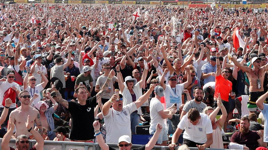 2018-07-07T163014Z_976997612_RC125564C680_RTRMADP_3_MOTOR-F1-BRITAIN