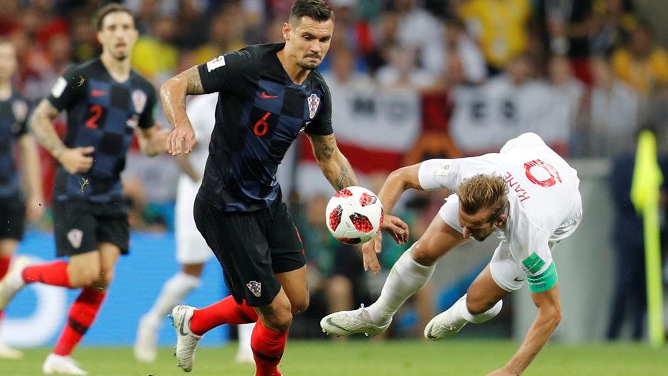 2018-07-11T182457Z_846368388_RC17AC3D4E70_RTRMADP_3_SOCCER-WORLDCUP-CRO-ENG