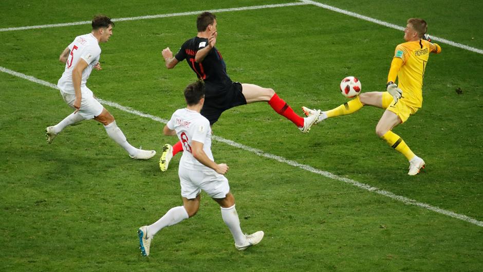 2018-07-11T201409Z_66606773_RC13789FCC70_RTRMADP_3_SOCCER-WORLDCUP-CRO-ENG