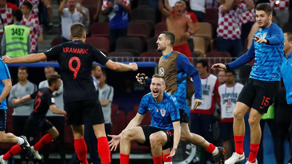 2018-07-11T204702Z_1186830473_RC1FC624C870_RTRMADP_3_SOCCER-WORLDCUP-CRO-ENG