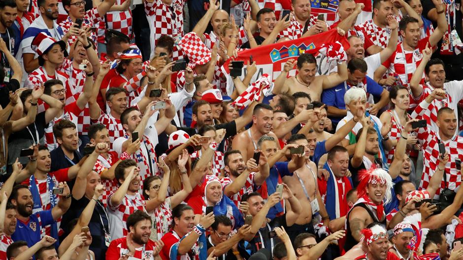 2018-07-11T210049Z_536810095_RC122790B700_RTRMADP_3_SOCCER-WORLDCUP-CRO-ENG