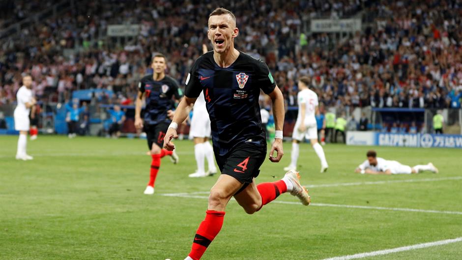 2018-07-11T212629Z_1593827339_RC1FA8E15180_RTRMADP_3_SOCCER-WORLDCUP-CRO-ENG