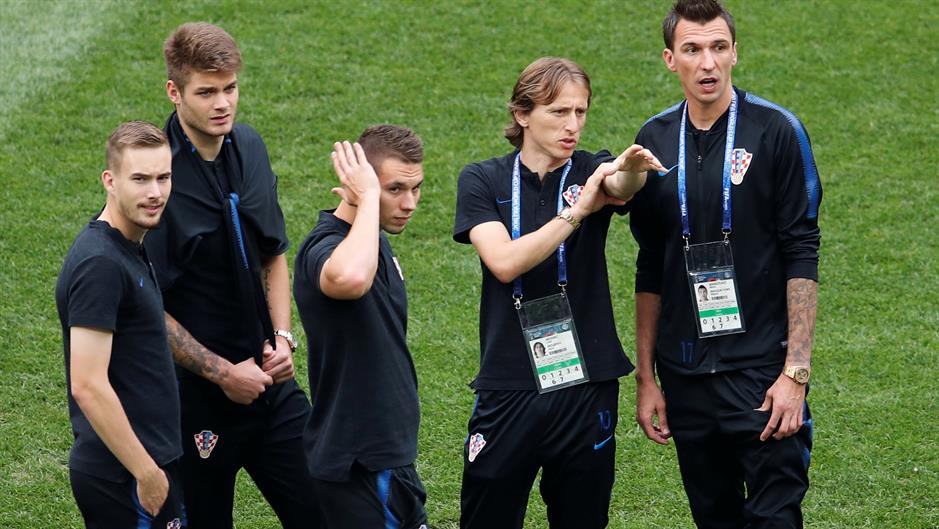 2018-07-15T132502Z_1472754507_RC14A969EAE0_RTRMADP_3_SOCCER-WORLDCUP-FINAL